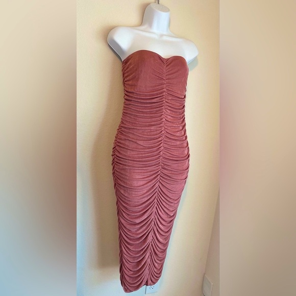 Fashion Nova Ruched Strapless Dress - Picture 3 of 6